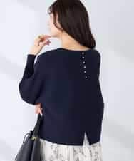 K2FFD37049 a.v.v(アー・ヴェ・ヴェ) バックパールニット コーラルオレンジ