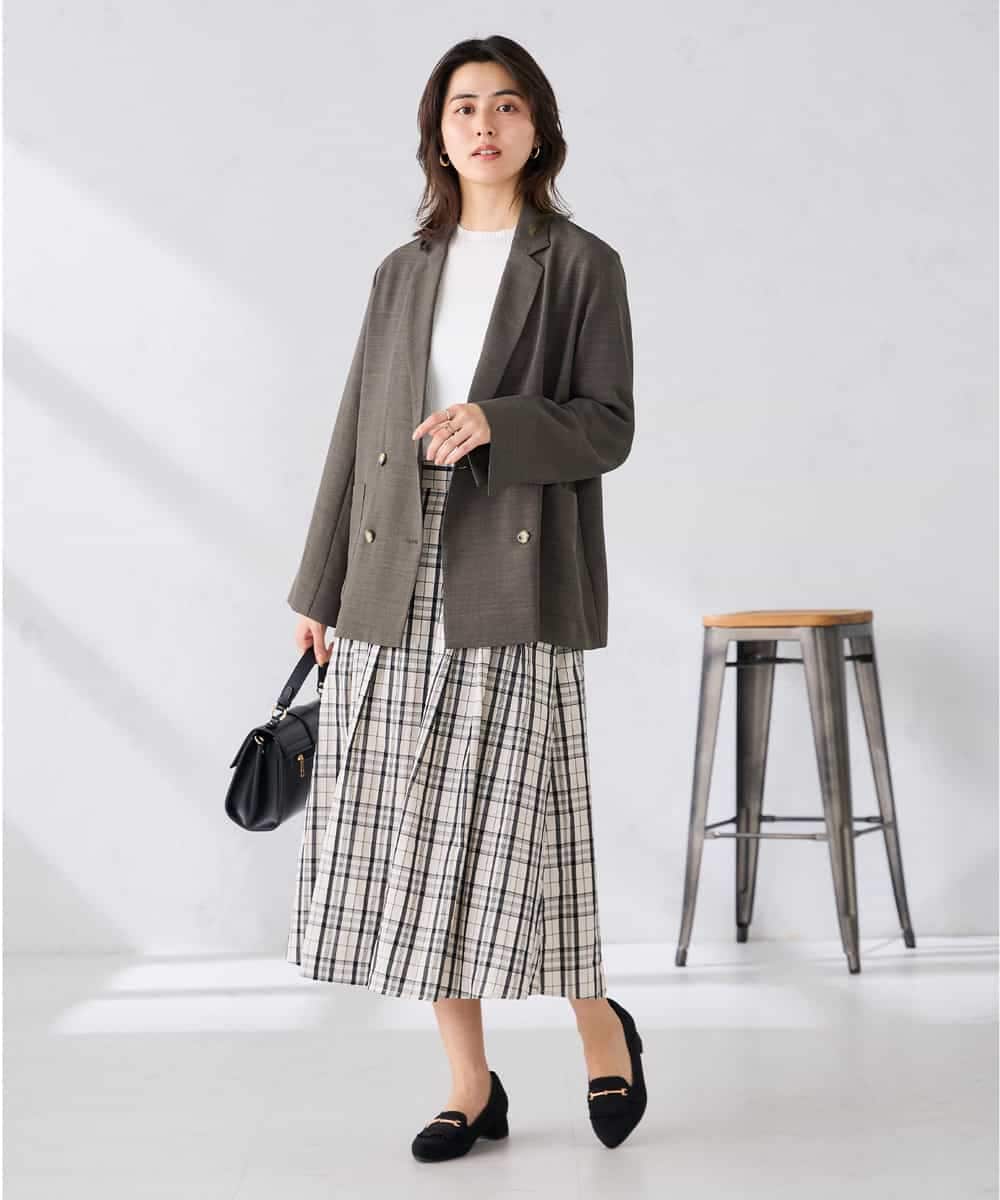 K2FGD29044 a.v.v(アー・ヴェ・ヴェ) 部分シアーフレア袖リブニット ホワイト