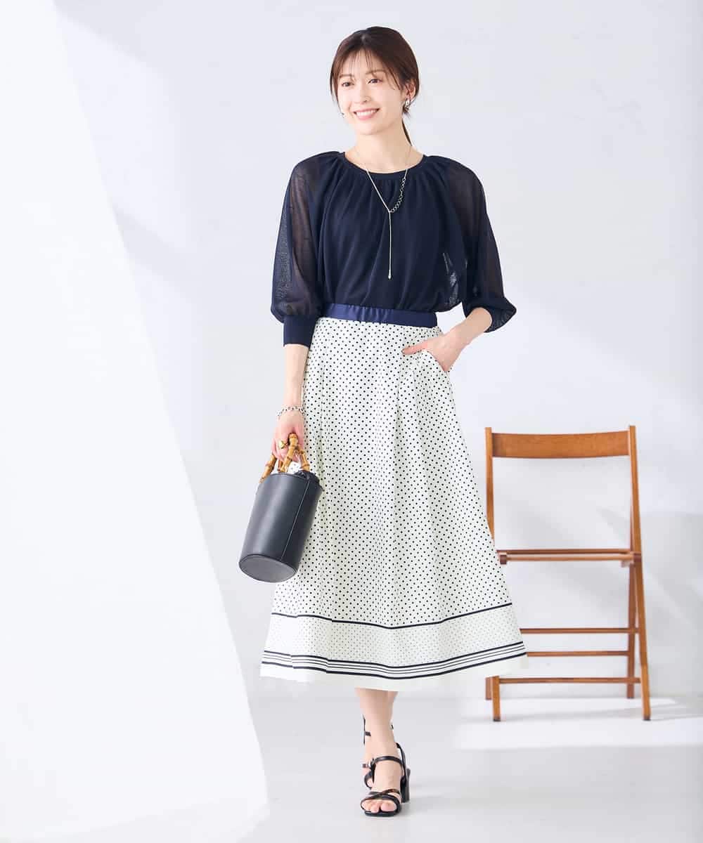 K2FGD35049 a.v.v(アー・ヴェ・ヴェ) シアーギャザーニット ネイビー