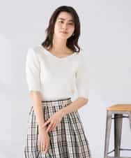 K2FGD36044 a.v.v(アー・ヴェ・ヴェ) Vネックデコルテニット ネイビー