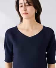 K2FGD36044 a.v.v(アー・ヴェ・ヴェ) Vネックデコルテニット ネイビー