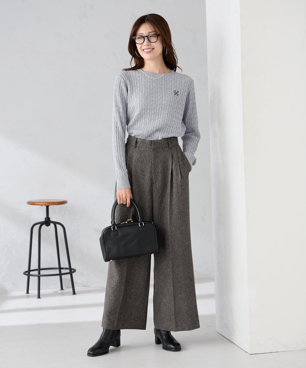 K2FKA26044 a.v.v(アー・ヴェ・ヴェ) ワンポイント刺繍ケーブルニット ラベンダー