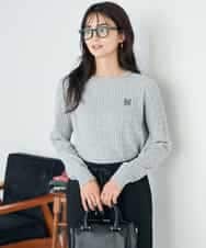 K2FKA26044 a.v.v(アー・ヴェ・ヴェ) ワンポイント刺繍ケーブルニット グレー