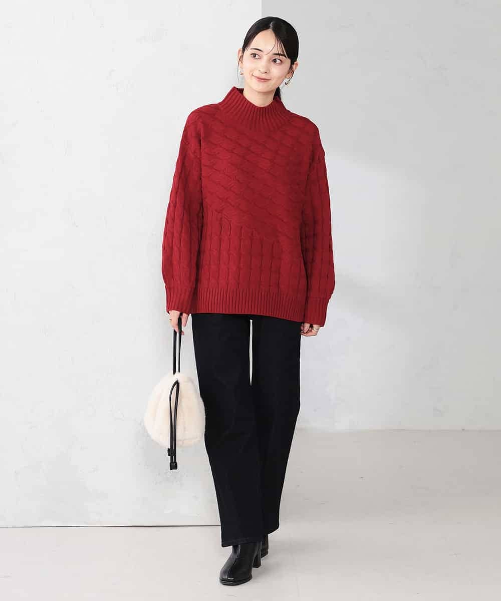 K2FKA55049 a.v.v(アー・ヴェ・ヴェ) ケーブル編みバイアスデザインニット レッド