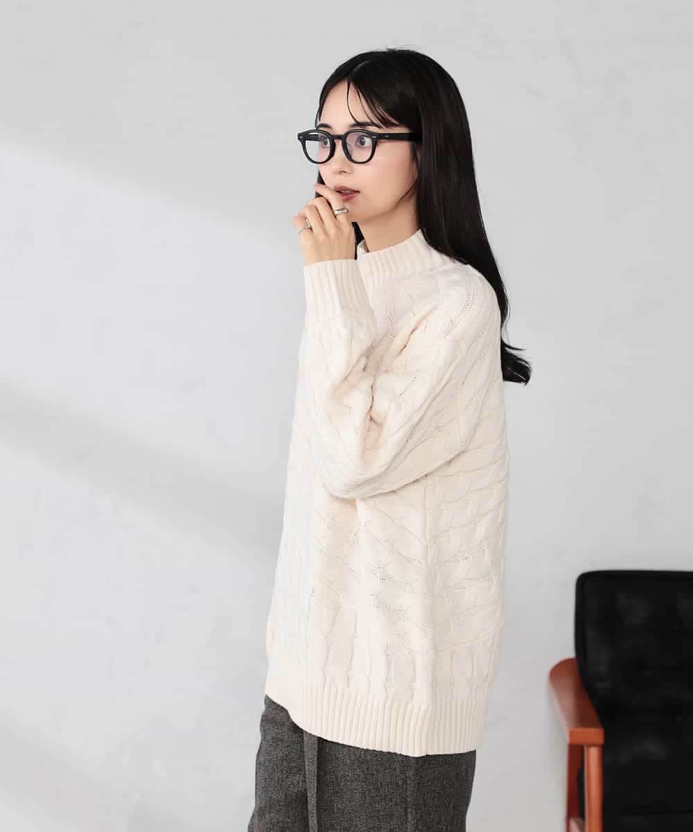 K2FKA55049 a.v.v(アー・ヴェ・ヴェ) ケーブル編みバイアスデザインニット レッド