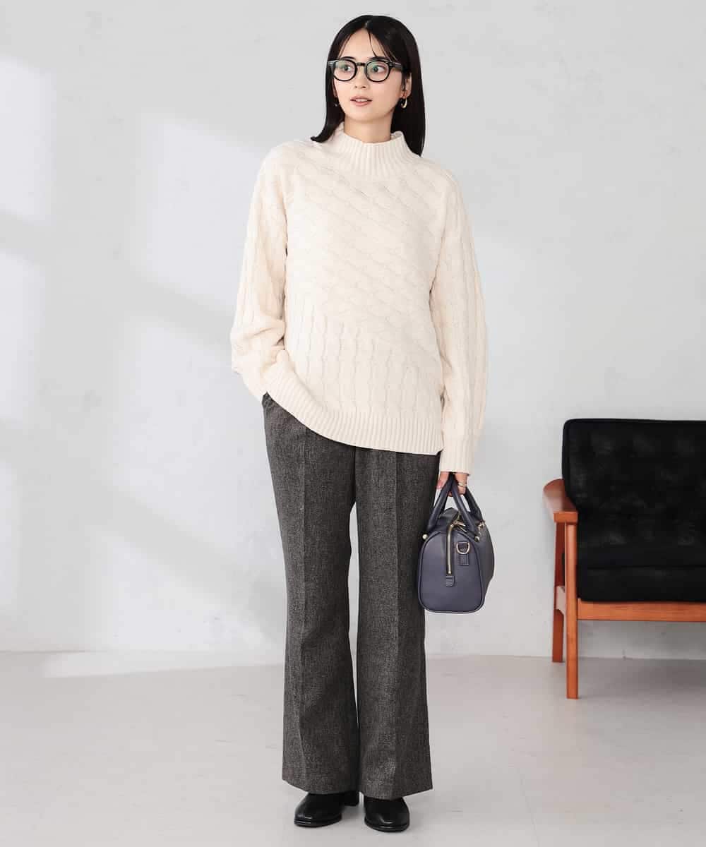 K2FKA55049 a.v.v(アー・ヴェ・ヴェ) ケーブル編みバイアスデザインニット レッド