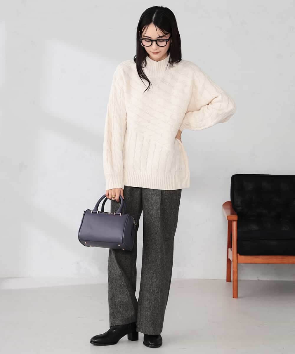 K2FKA55049 a.v.v(アー・ヴェ・ヴェ) ケーブル編みバイアスデザインニット レッド