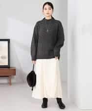 K2FKA55049 a.v.v(アー・ヴェ・ヴェ) ケーブル編みバイアスデザインニット レッド