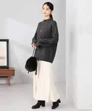 K2FKA55049 a.v.v(アー・ヴェ・ヴェ) ケーブル編みバイアスデザインニット レッド