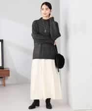 K2FKA55049 a.v.v(アー・ヴェ・ヴェ) ケーブル編みバイアスデザインニット レッド