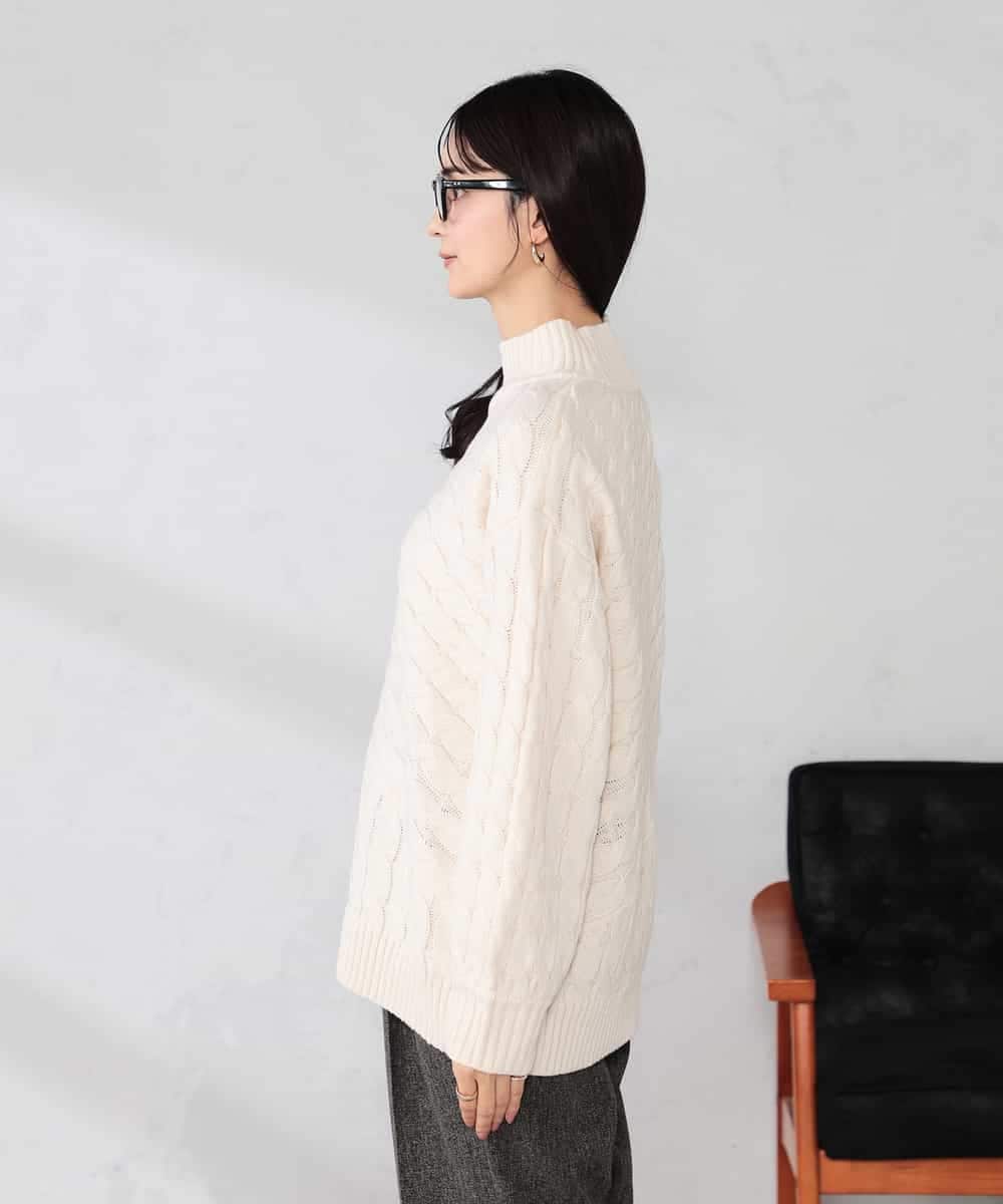 K2FKA55049 a.v.v(アー・ヴェ・ヴェ) ケーブル編みバイアスデザインニット レッド