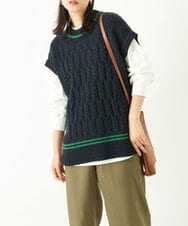 K2FKP07044 a.v.v(アー・ヴェ・ヴェ) 配色ケーブルニットベスト ネイビー