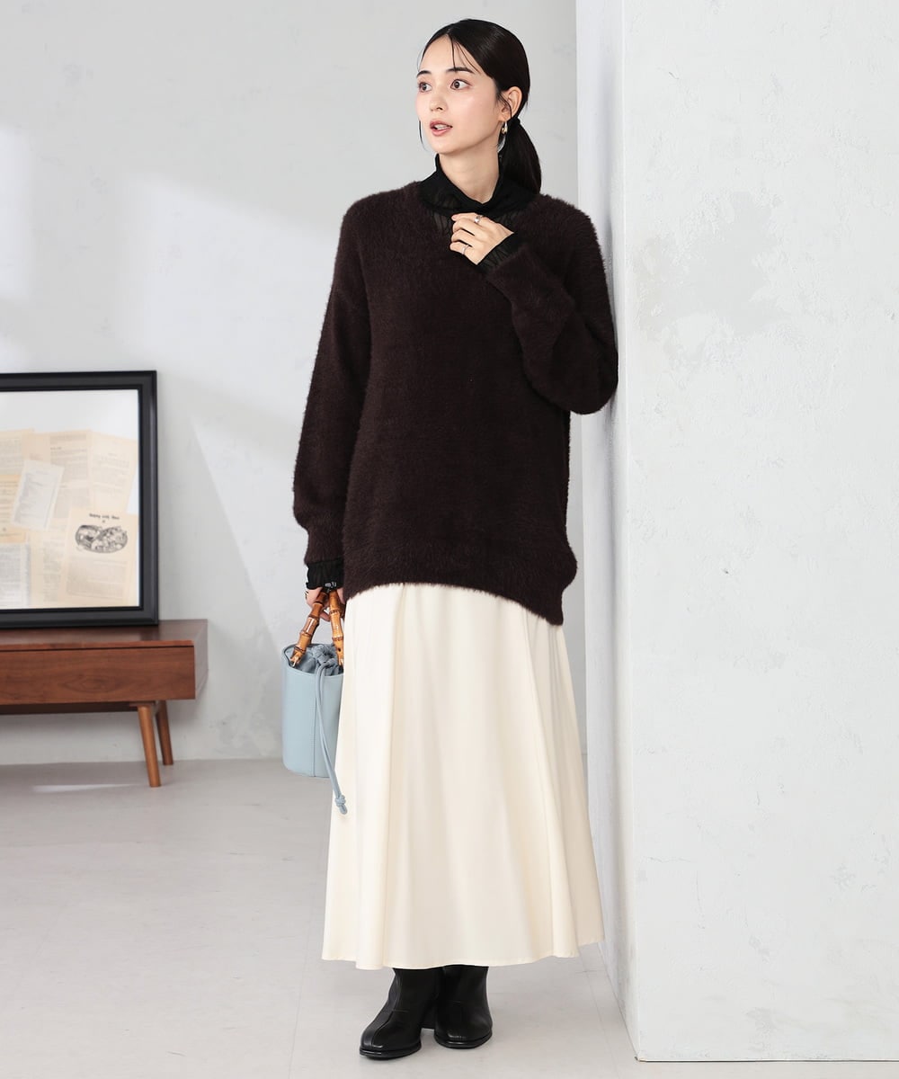 K2FLA21044 a.v.v(アー・ヴェ・ヴェ) フェザーヤーンVネックニット ラベンダー