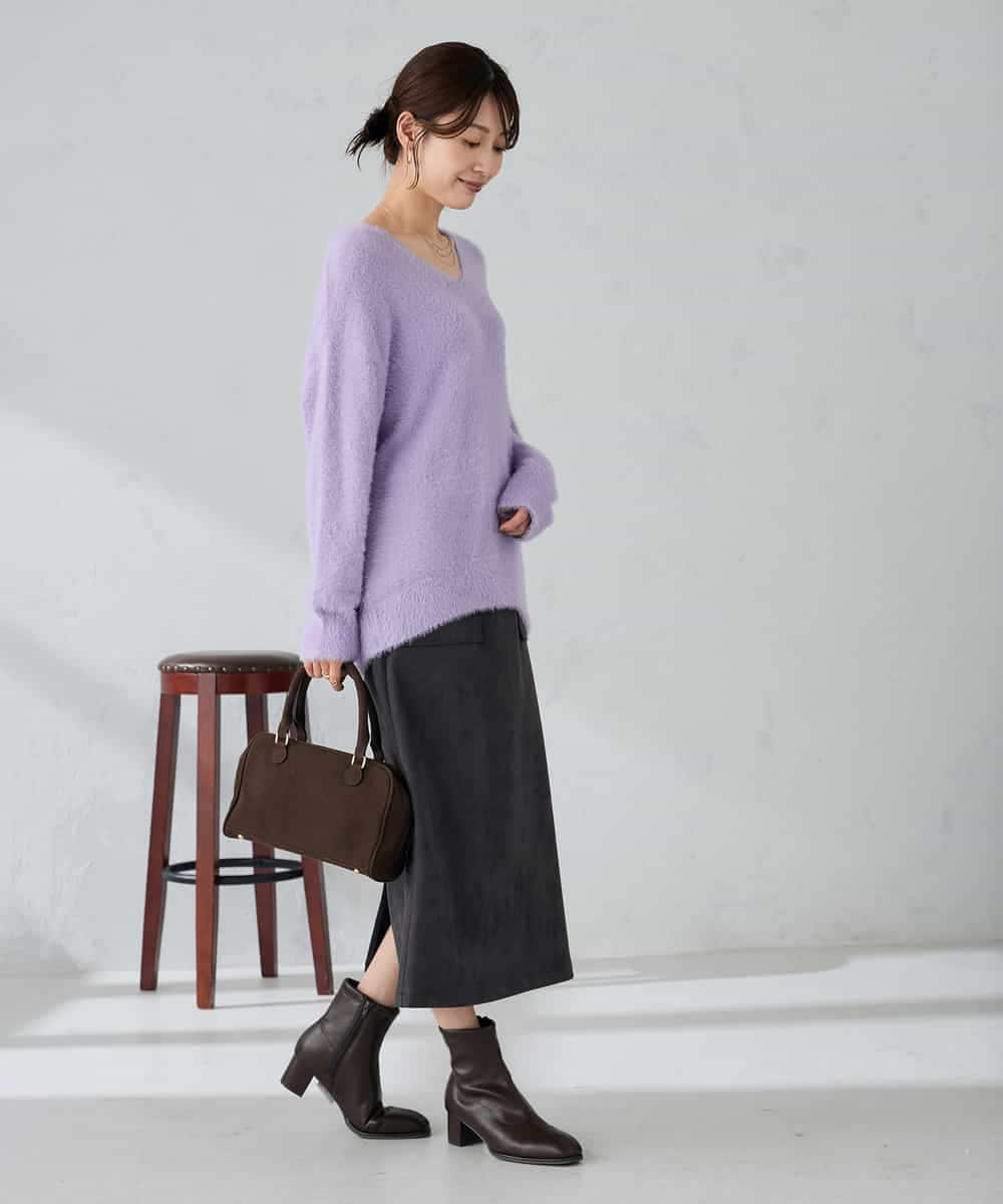 K2FLA21044 a.v.v(アー・ヴェ・ヴェ) フェザーヤーンVネックニット ラベンダー