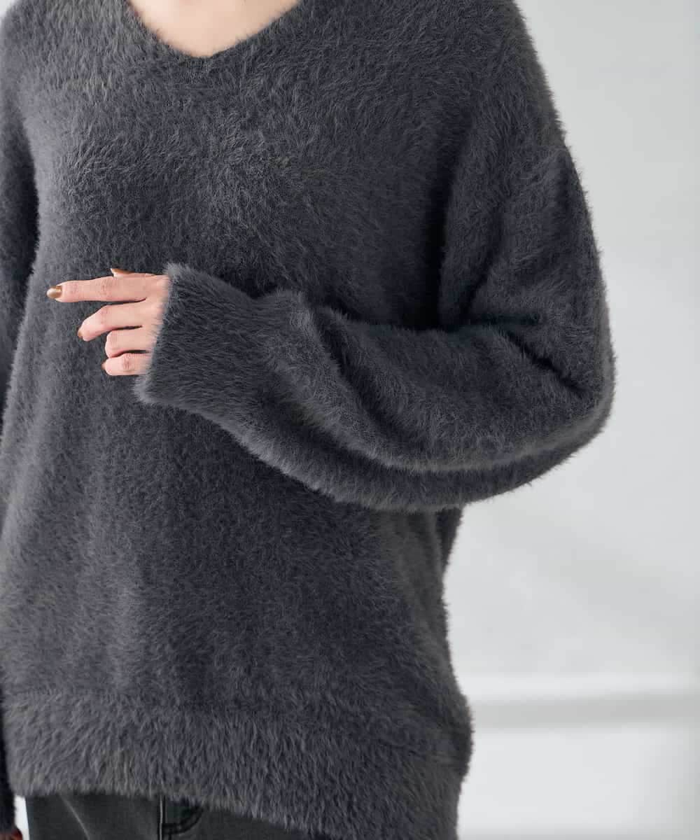 K2FLA21044 a.v.v(アー・ヴェ・ヴェ) フェザーヤーンVネックニット ラベンダー