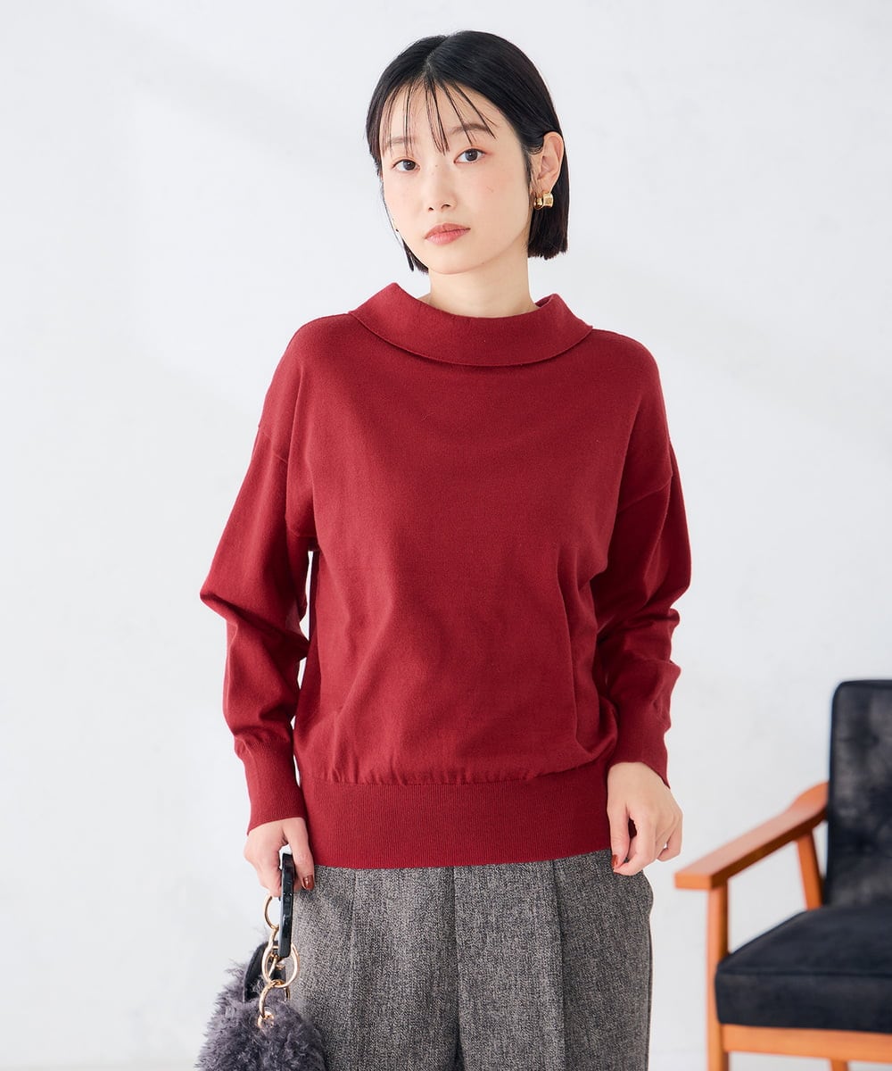 K2FLD28049 a.v.v(アー・ヴェ・ヴェ) 前後2WAY ロールネック ニット レッド