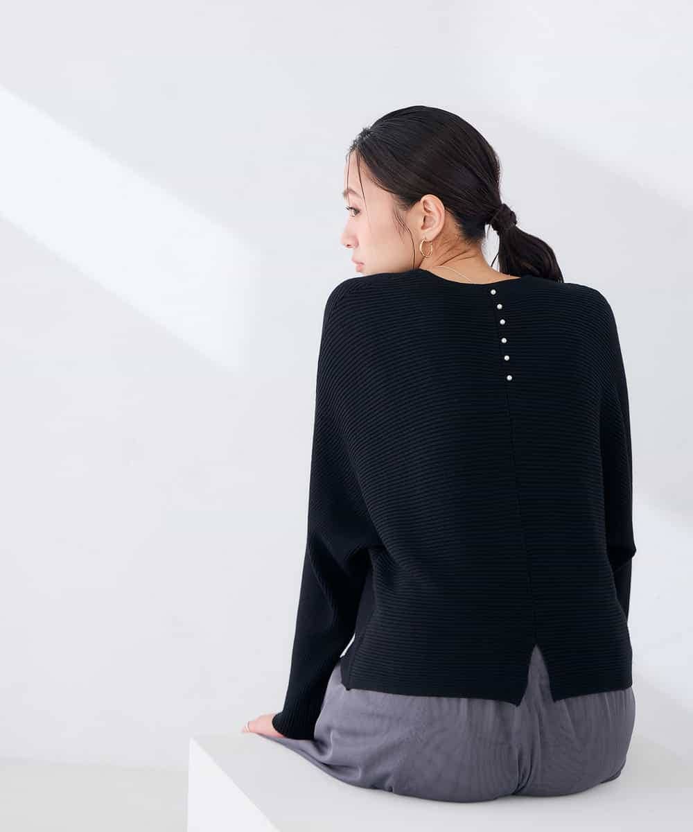 K2FLD37049 a.v.v(アー・ヴェ・ヴェ) バックパール ショート丈 ニット レッド