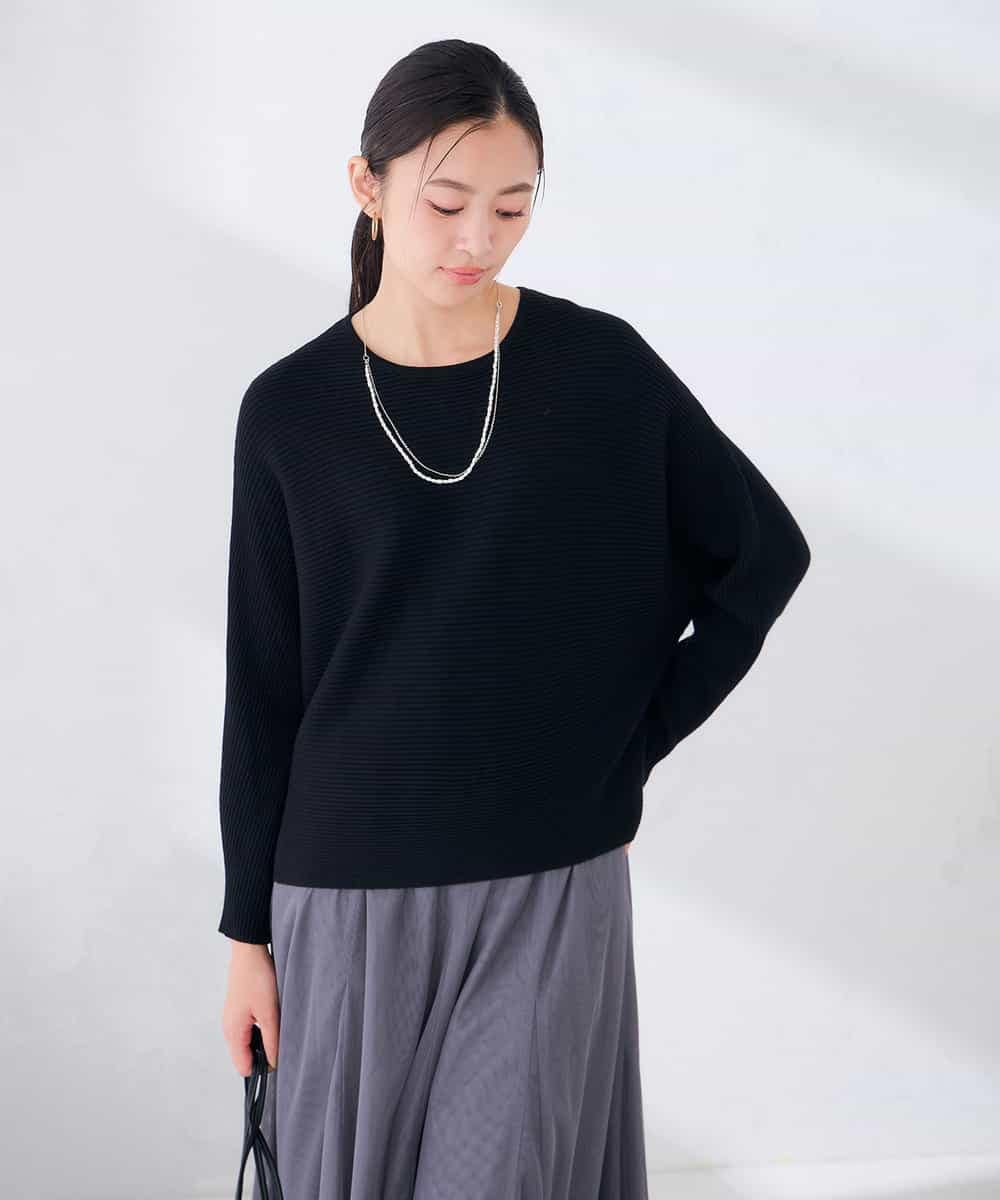 K2FLD37049 a.v.v(アー・ヴェ・ヴェ) バックパール ショート丈 ニット ブラック