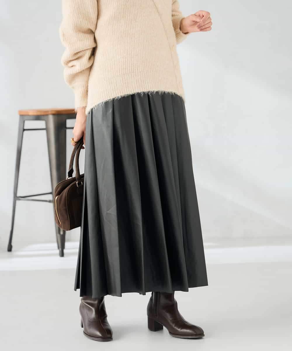 K2HBD18069 a.v.v(アー・ヴェ・ヴェ) 【洗える】レザープリーツスカート ダークグレー