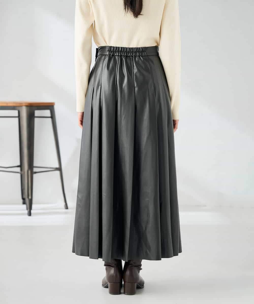 K2HBD18069 a.v.v(アー・ヴェ・ヴェ) 【洗える】レザープリーツスカート ダークグレー