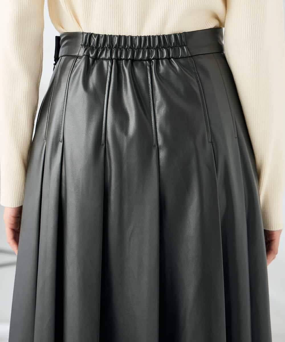 K2HBD18069 a.v.v(アー・ヴェ・ヴェ) 【洗える】レザープリーツスカート ダークグレー