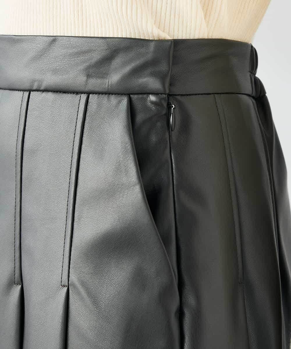 K2HBD18069 a.v.v(アー・ヴェ・ヴェ) 【洗える】レザープリーツスカート ダークグレー