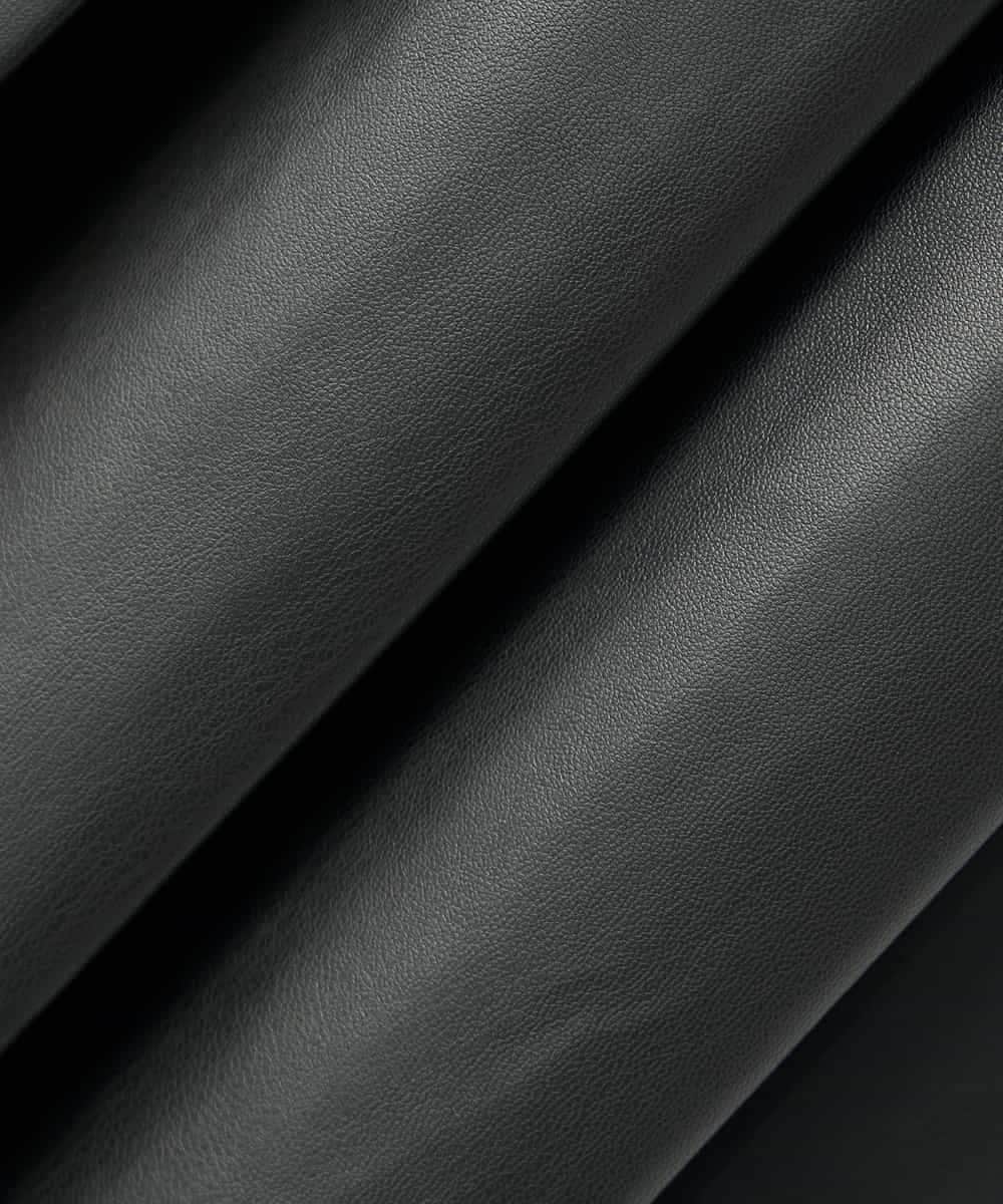 K2HBD18069 a.v.v(アー・ヴェ・ヴェ) 【洗える】レザープリーツスカート ダークグレー