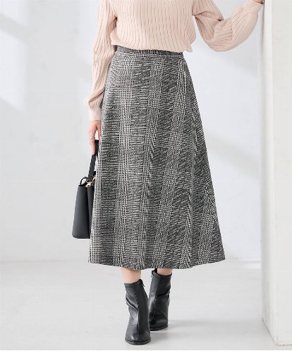 K2HBD19059 a.v.v 【雑誌InRed(宝島社)1月・2月合併号掲載】チェック柄フレアスカート