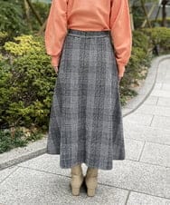 K2HBD19059 a.v.v(アー・ヴェ・ヴェ) チェック柄フレアスカート ブラック