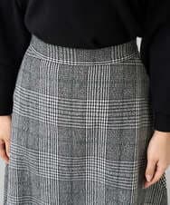 K2HBD19059 a.v.v(アー・ヴェ・ヴェ) チェック柄フレアスカート ブラック