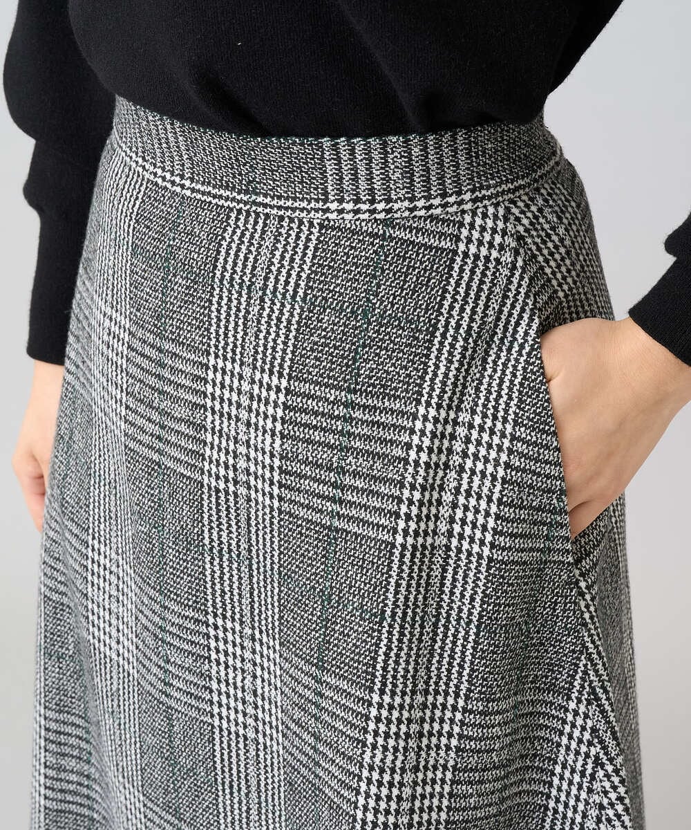 K2HBD19059 a.v.v(アー・ヴェ・ヴェ) チェック柄フレアスカート ブラック