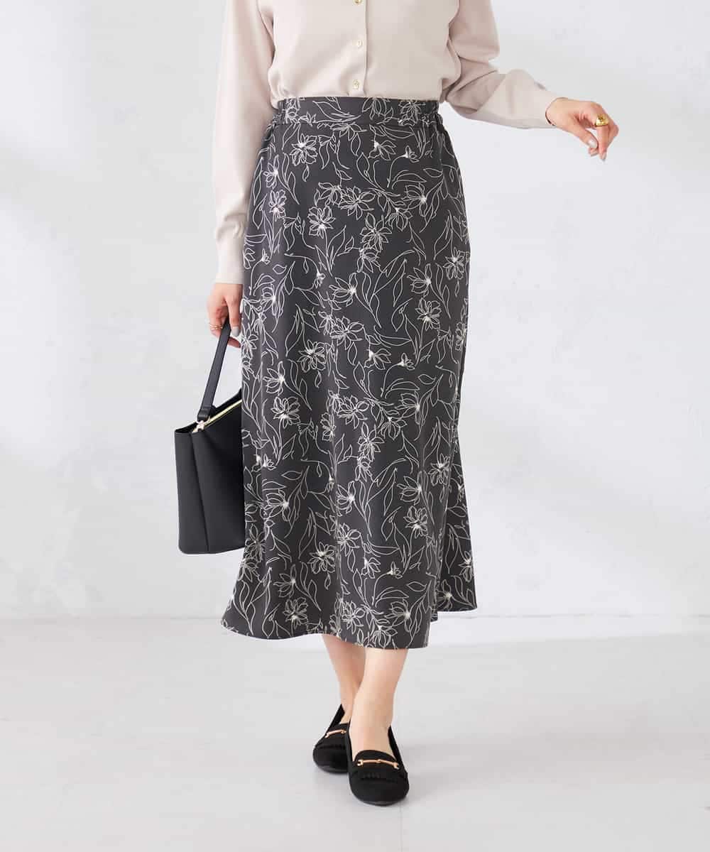 K2HDD07054 a.v.v(アー・ヴェ・ヴェ) フラワープリントマーメイドスカート ベージュ