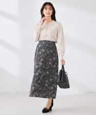 K2HDD07054 a.v.v(アー・ヴェ・ヴェ) フラワープリントマーメイドスカート ベージュ