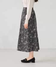 K2HDD07054 a.v.v(アー・ヴェ・ヴェ) フラワープリントマーメイドスカート ベージュ