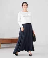 K2HDD11059 a.v.v(アー・ヴェ・ヴェ) サテンマーメイドフレアスカート ネイビー