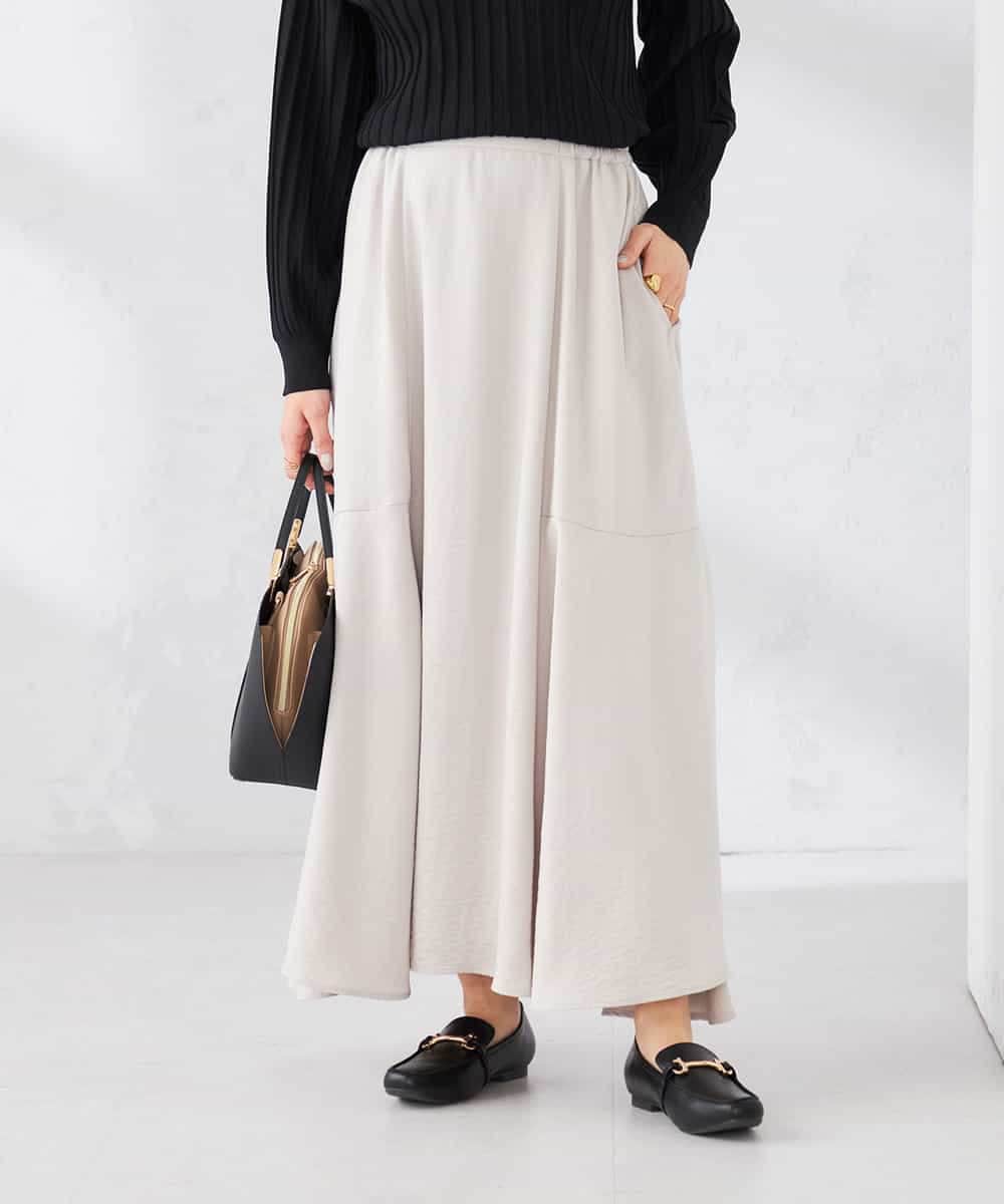 K2HDD11059 a.v.v(アー・ヴェ・ヴェ) サテンマーメイドフレアスカート ネイビー