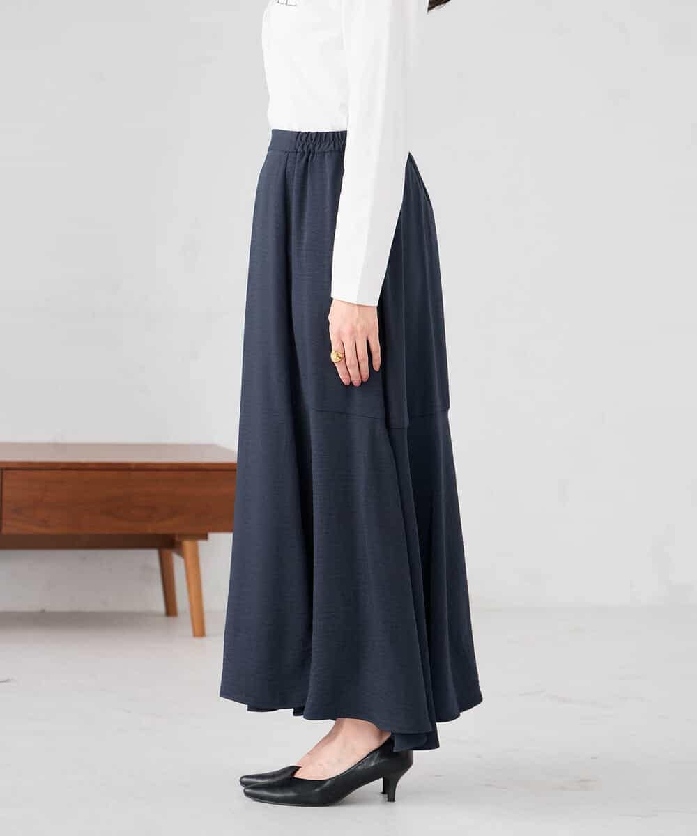 K2HDD11059 a.v.v(アー・ヴェ・ヴェ) サテンマーメイドフレアスカート ネイビー