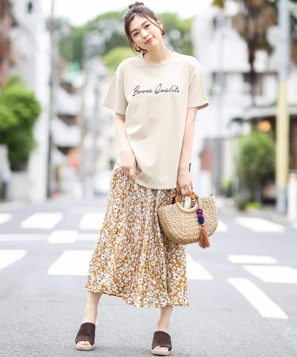K2HFJ09049 a.v.v(アー・ヴェ・ヴェ) 【洗える】花柄プリントプリーツスカート ベージュ