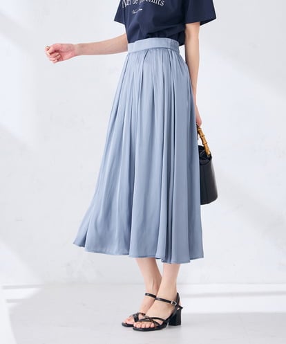 K2HGD18049 a.v.v エアリーサテンフレアスカート