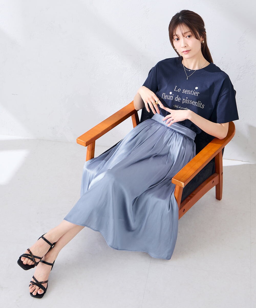 K2HGD18049 a.v.v(アー・ヴェ・ヴェ) エアリーサテンフレアスカート ブルー