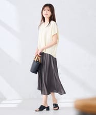 K2HGD18049 a.v.v(アー・ヴェ・ヴェ) エアリーサテンフレアスカート ブルー