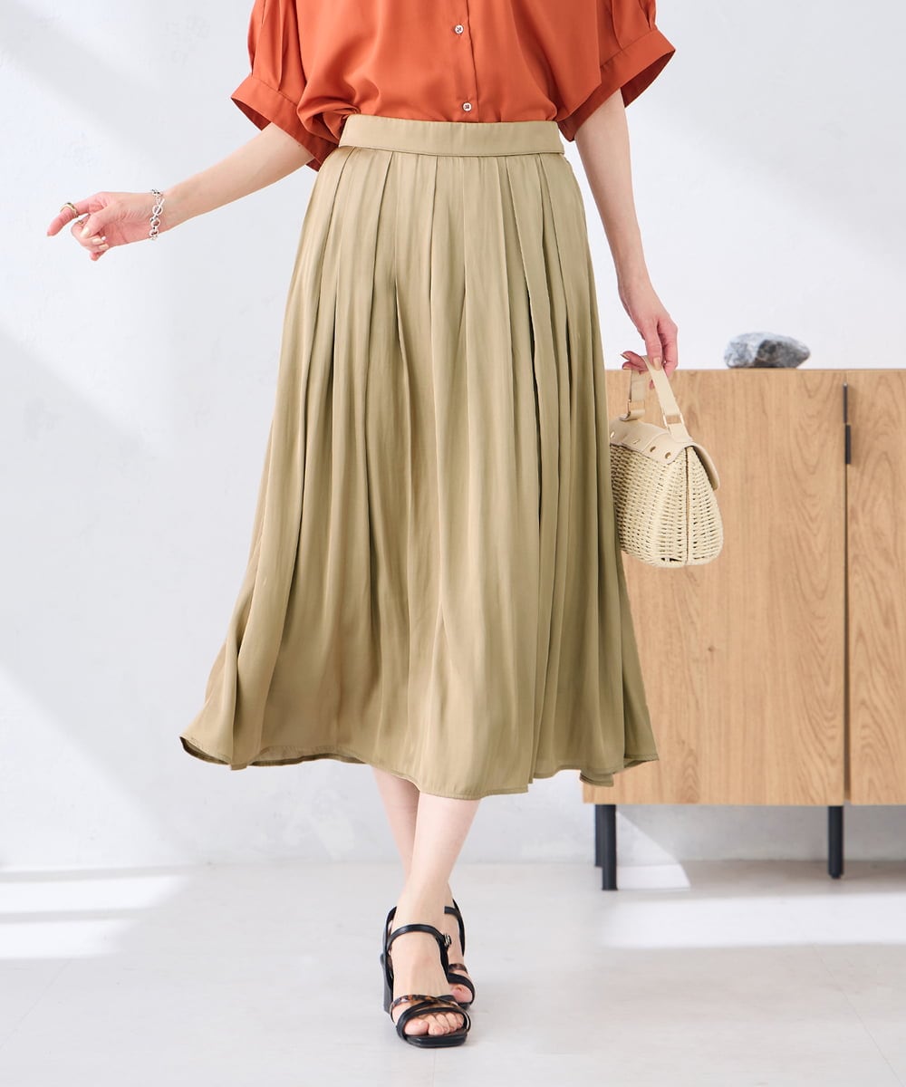 K2HGD18049 a.v.v(アー・ヴェ・ヴェ) エアリーサテンフレアスカート ブルー