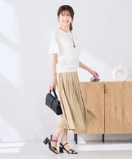 K2HGD18049 a.v.v(アー・ヴェ・ヴェ) エアリーサテンフレアスカート ブルー