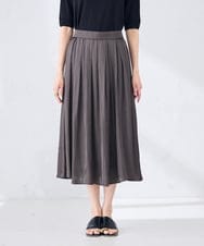 K2HGD18049 a.v.v(アー・ヴェ・ヴェ) エアリーサテンフレアスカート ブルー