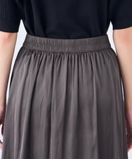 K2HGD18049 a.v.v(アー・ヴェ・ヴェ) エアリーサテンフレアスカート ブルー