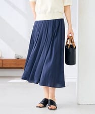 K2HGD18049 a.v.v(アー・ヴェ・ヴェ) エアリーサテンフレアスカート ブルー
