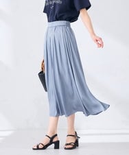 K2HGD18049 a.v.v(アー・ヴェ・ヴェ) エアリーサテンフレアスカート ブルー