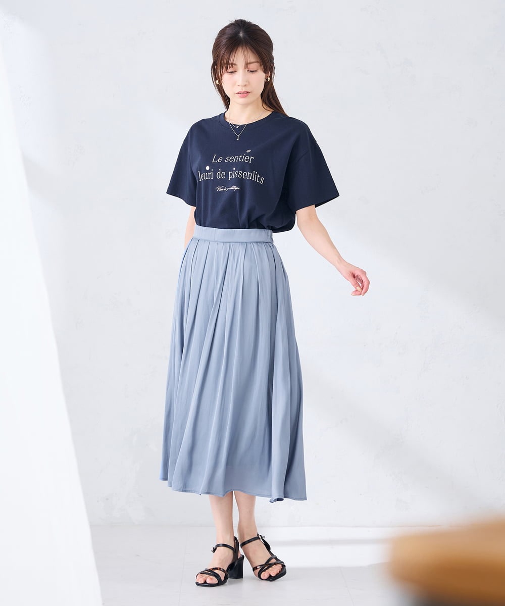 K2HGD18049 a.v.v(アー・ヴェ・ヴェ) エアリーサテンフレアスカート ブルー