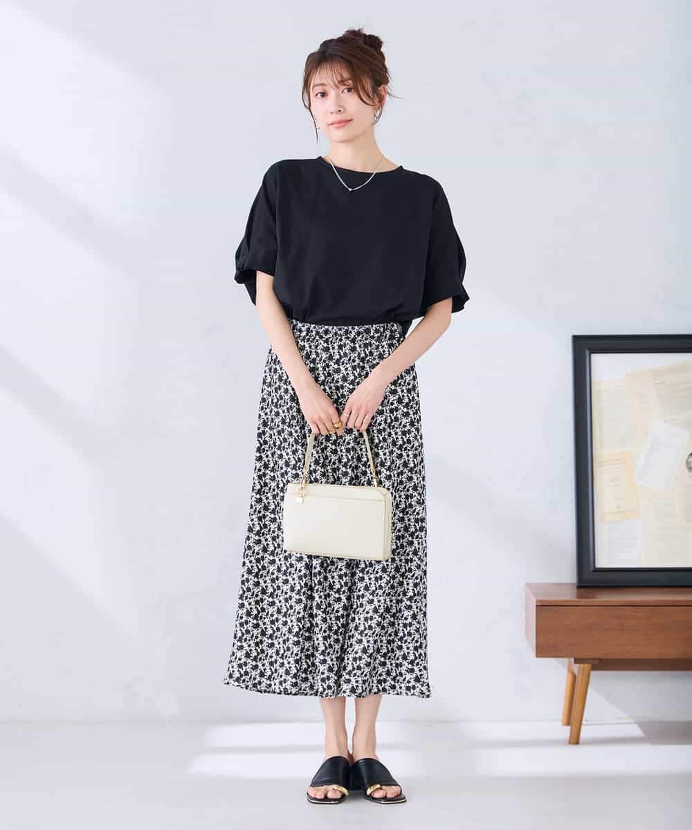 K2HGD24054 a.v.v(アー・ヴェ・ヴェ) ソフトマーメイドサテンスカート【マシンウォッシャブル】 ブラック