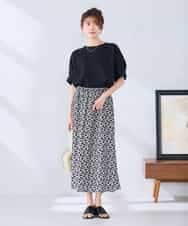 K2HGD24054 a.v.v(アー・ヴェ・ヴェ) ソフトマーメイドサテンスカート【マシンウォッシャブル】 ブラック